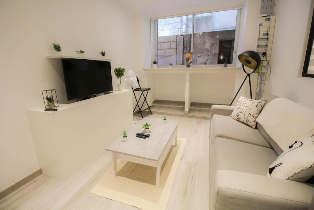 La Bd : Joli T2 Renove /Wi-Fi/Centre-Ville Ангулем Екстер'єр фото